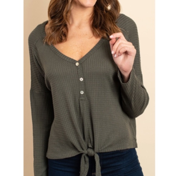 Chic Nation Tops - ❤️1 HOUR SALE❤️
 Long sleeve top ! Waffle knit top